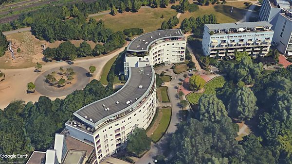 Mediapark, Köln - Planung, Begleitung und Abnahme der Dachsanierung - Google Earth ©2009 GeoBasis-DE/BKG