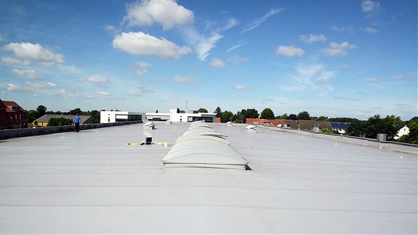 Beckhoff Automation, Verl (Ostwestfalen) - Planung und Baubegleitung der Dachsanierung 1.200 m²